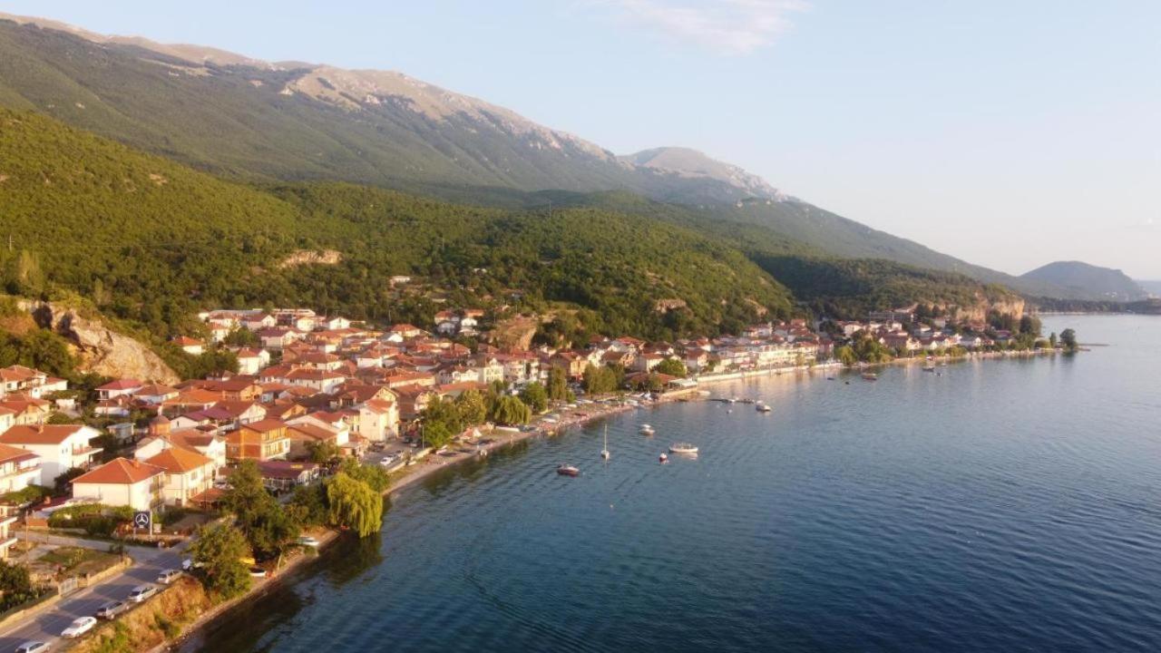 Villa Lakeview Paradise Peštani 外观 照片